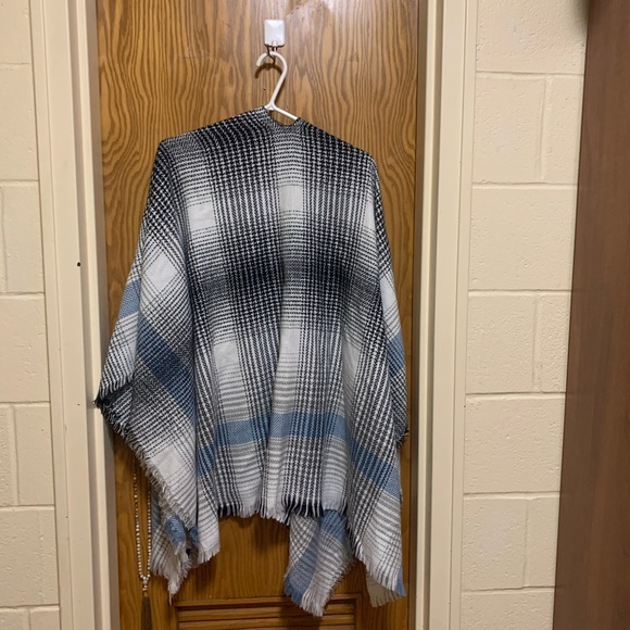 Houndstooth blanket scarf - Picture 3 of 4